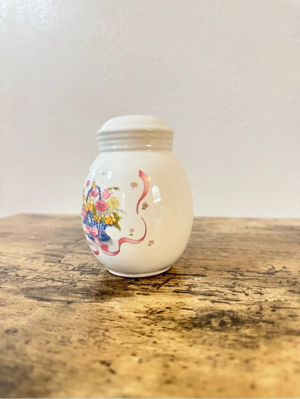 Floral Basket Ceramic Salt & Pepper Shakers |Set of 2